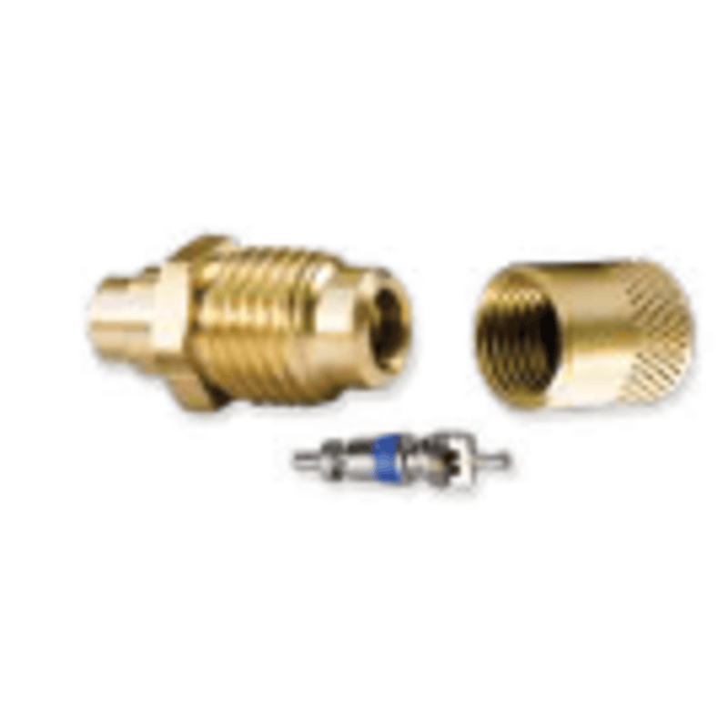 Robinet d'accès 1/4" m. corps d'accès évasé, extrémité à braser a un bouchon en laiton CD2245 et un obus 6PK - C&D